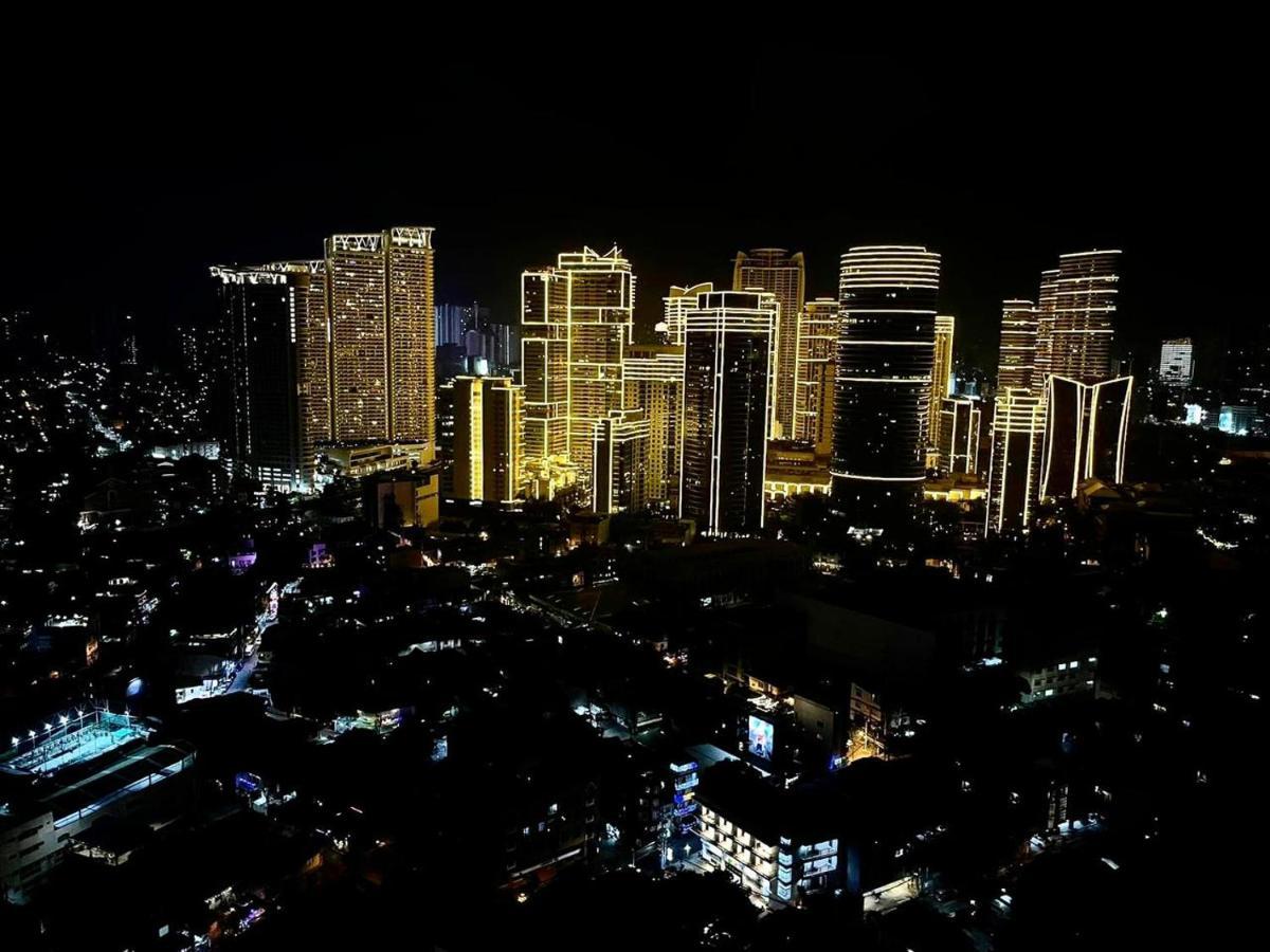 Makati Prime Luxury Manila Exterior foto